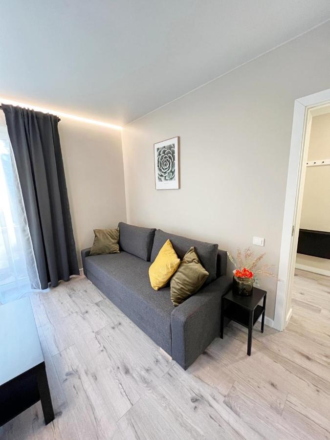 Clinic Studio Apartments By Hostlovers Kaunas Ngoại thất bức ảnh
