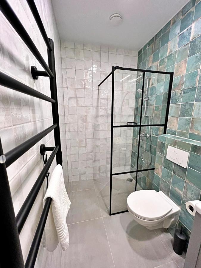 Clinic Studio Apartments By Hostlovers Kaunas Ngoại thất bức ảnh