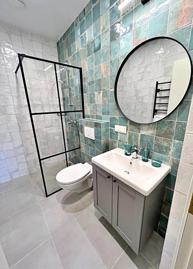 Clinic Studio Apartments By Hostlovers Kaunas Ngoại thất bức ảnh
