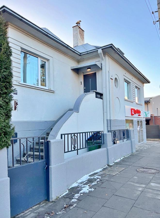 Clinic Studio Apartments By Hostlovers Kaunas Ngoại thất bức ảnh